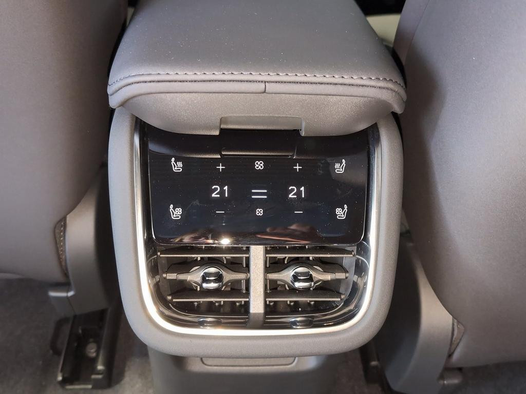 Volvo ES90