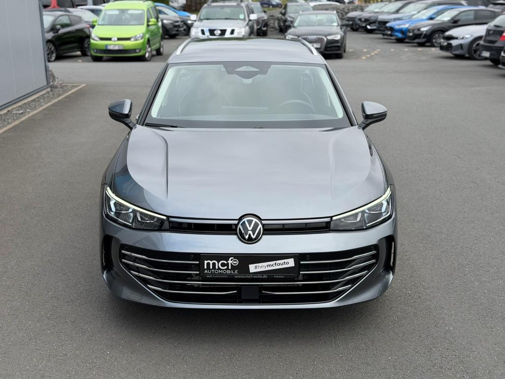 Volkswagen Passat DSG Variant IQ.Drive 1.5 eTSI Elegance Elegance