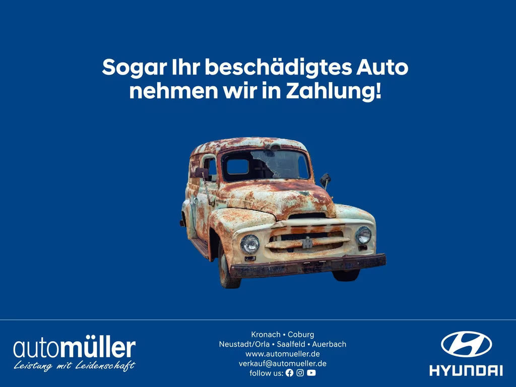 Hyundai Staria Signature