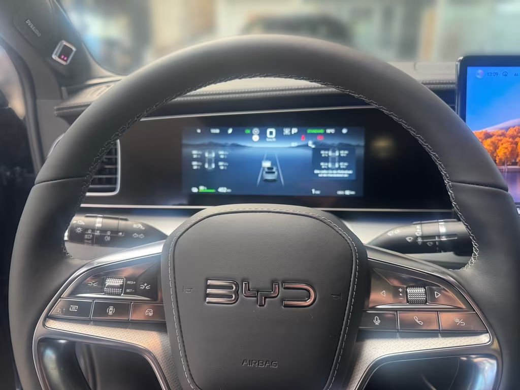 BYD Sealion 7