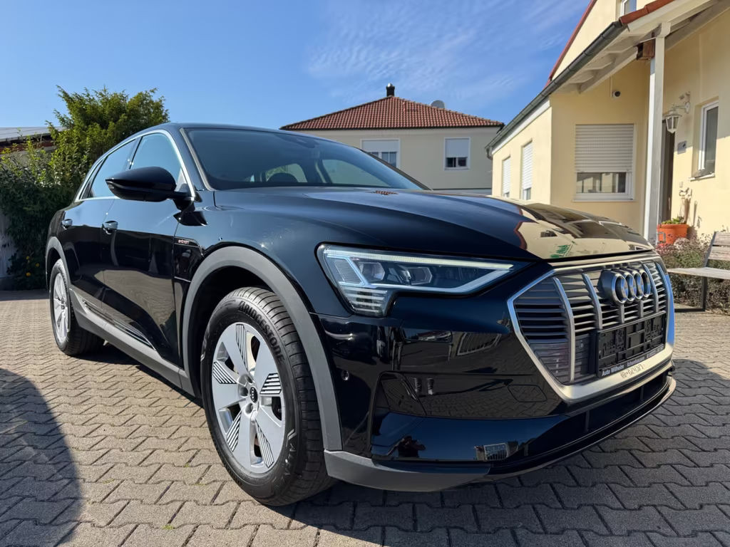 Audi e-tron Quattro 50