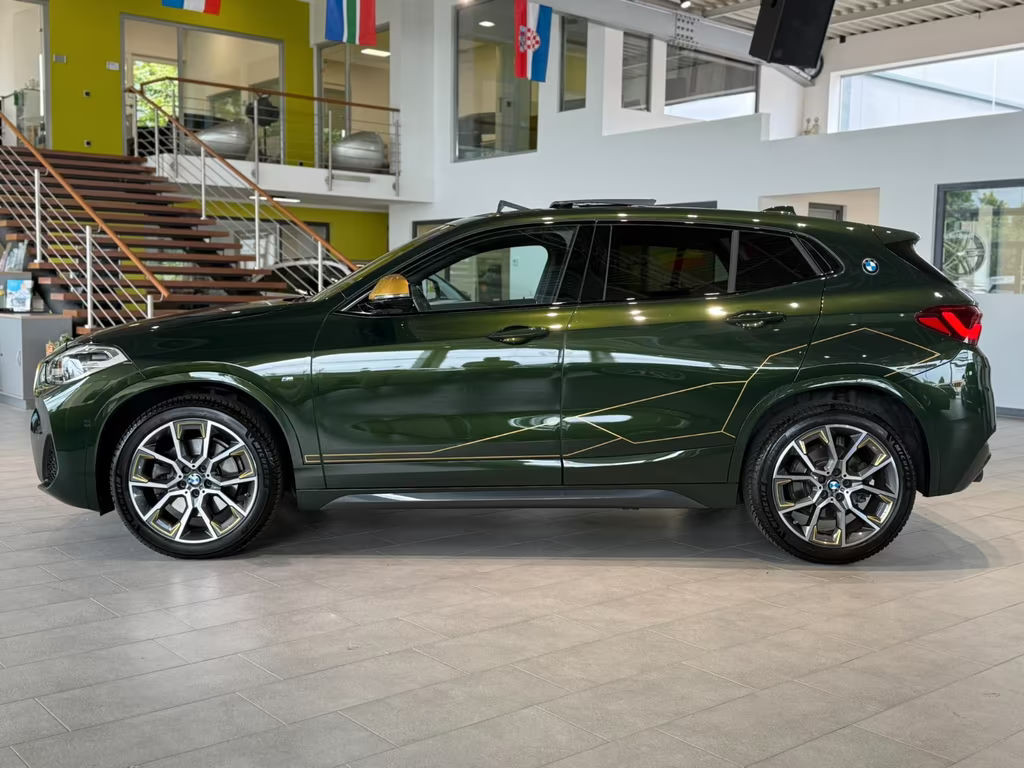 BMW X2