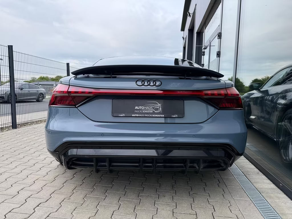 Audi e-tron GT