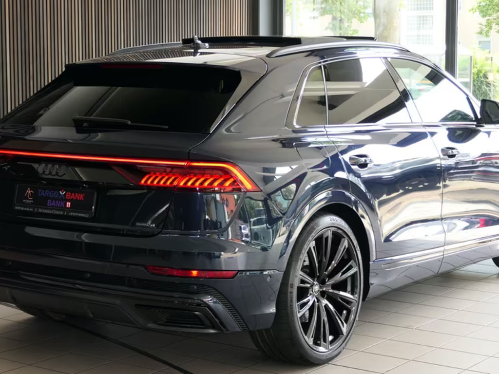 Audi Q8 Quattro S-Line 55 TFSI