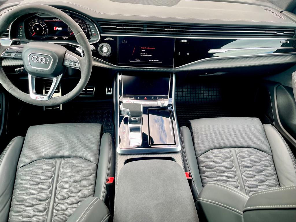 Audi RS Q8