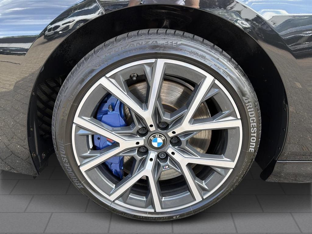BMW M235