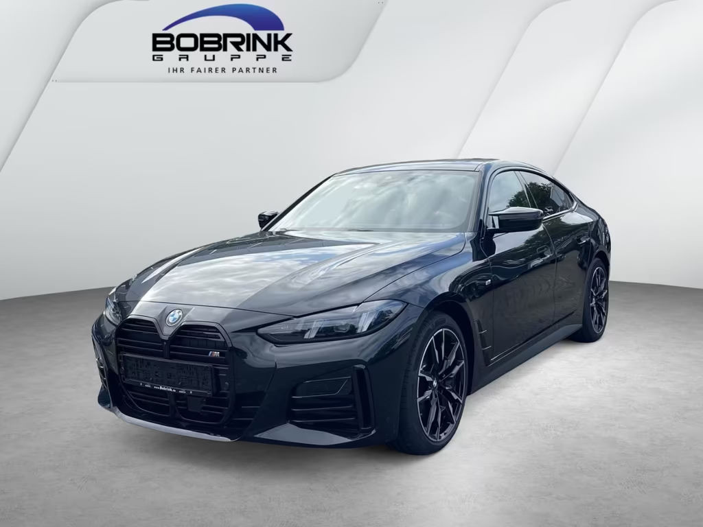 BMW M440 xDrive Coupé Gran Coupé Sedan M440i