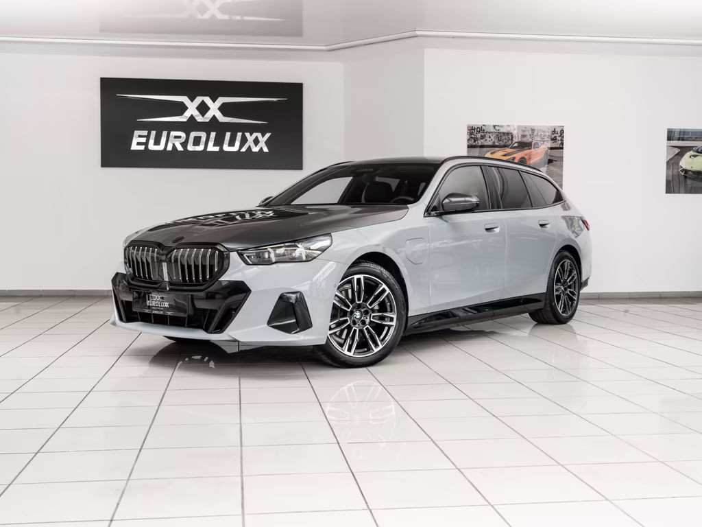BMW 5 Serie 530 M-Sport xDrive Touring 530e