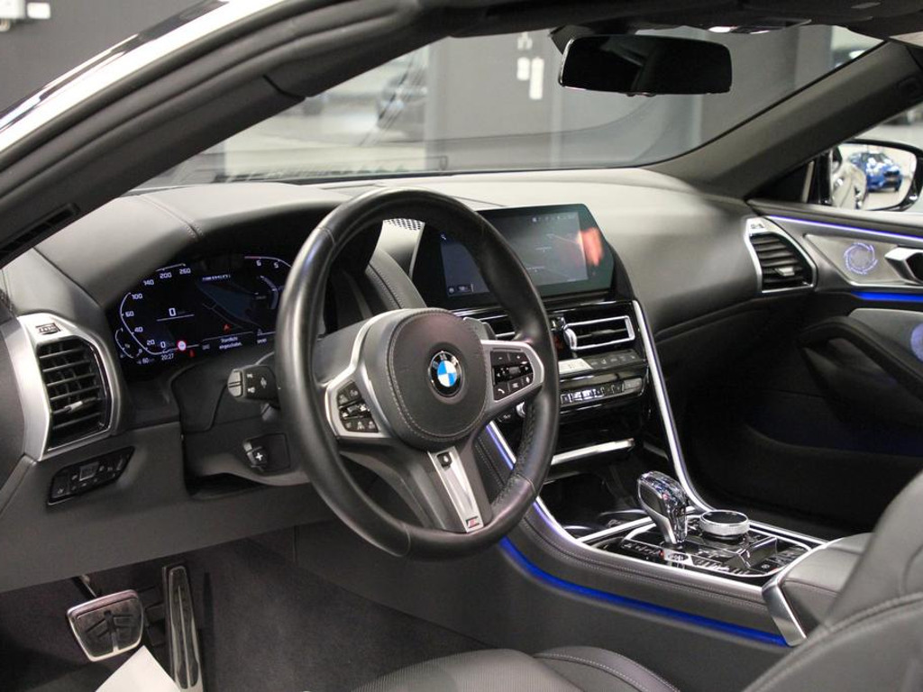 BMW M850