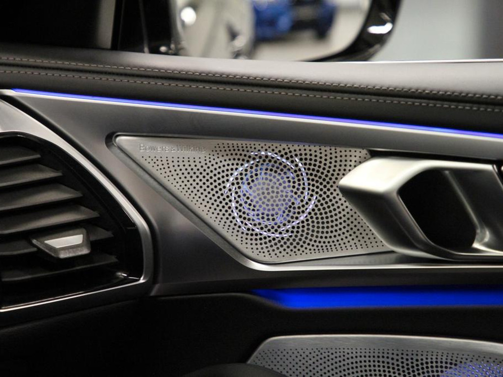 BMW M850
