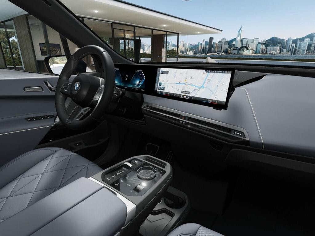 BMW iX