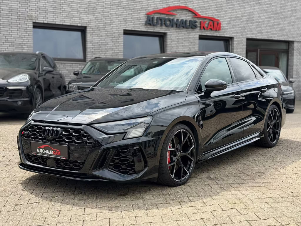 Audi RS3 Sedan Quattro