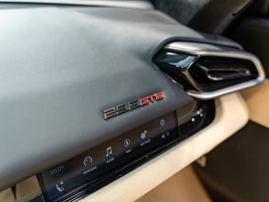 Ferrari 296 GTS