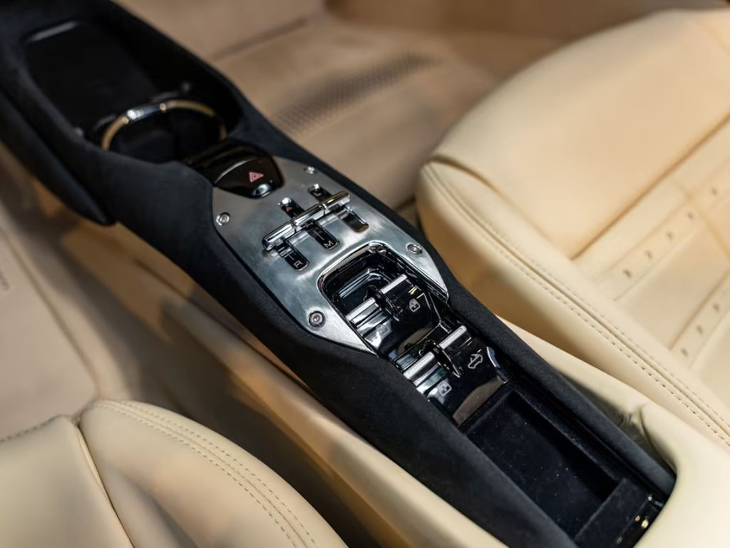 Ferrari 296 GTS