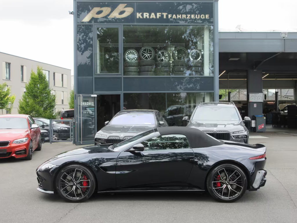 Aston Martin V8 Vantage V8
