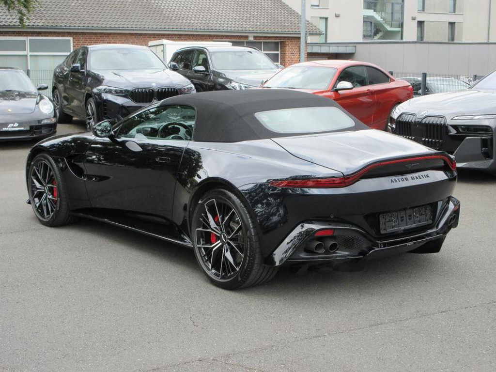 Aston Martin V8 Vantage