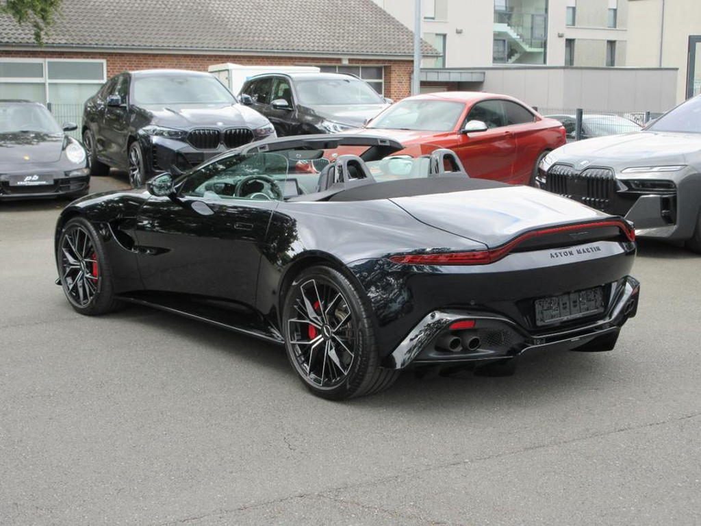 Aston Martin V8 Vantage