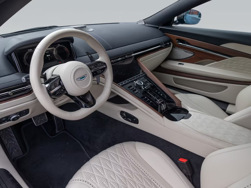 Aston Martin DB12