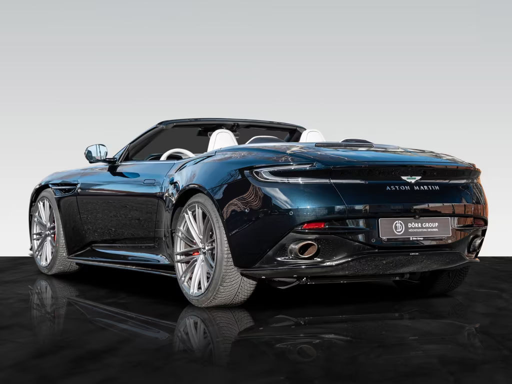 Aston Martin DB12