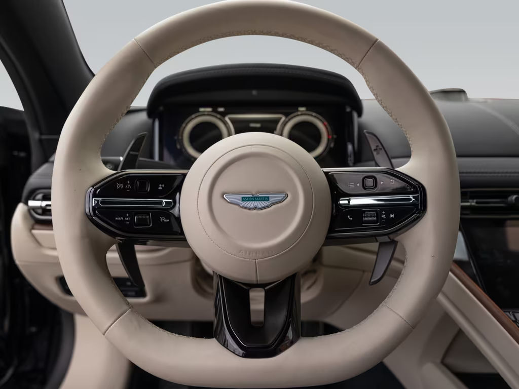 Aston Martin DB12