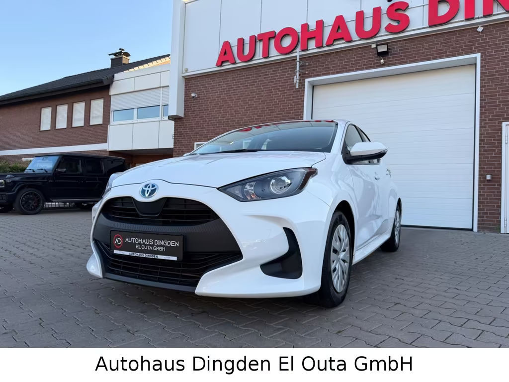 Toyota Yaris Business Hybride