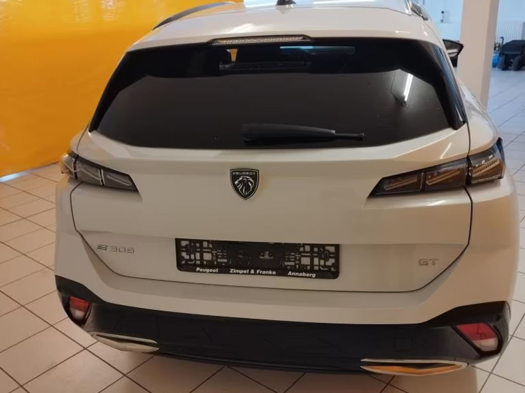 Peugeot e-308