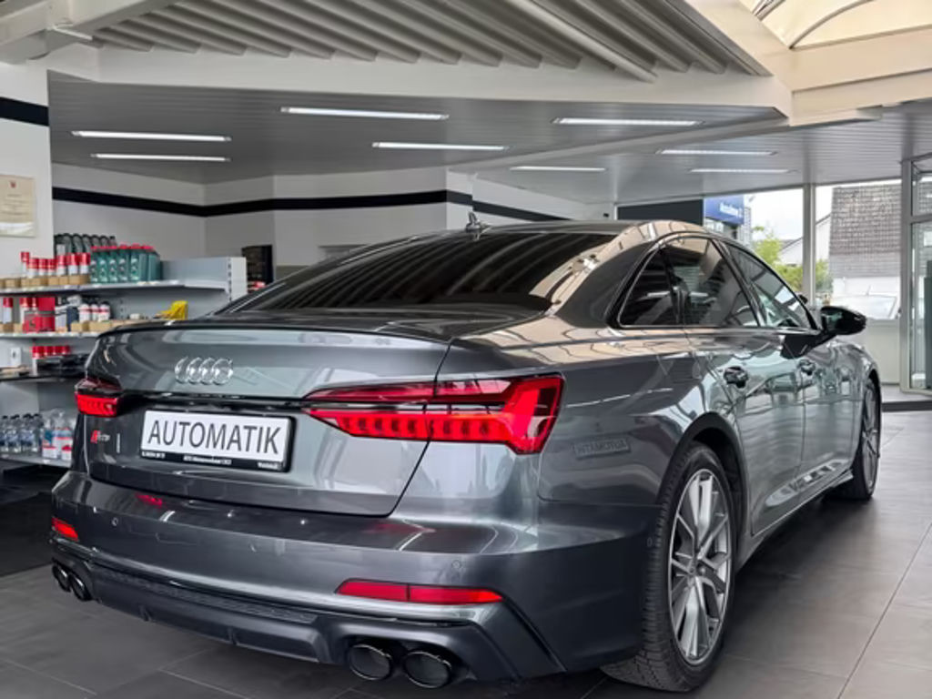 Audi S6