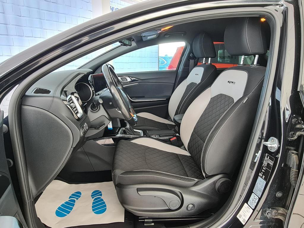 Kia ProCeed