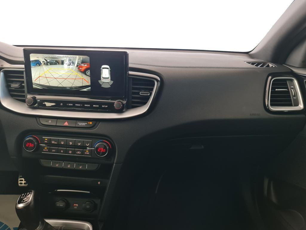 Kia ProCeed