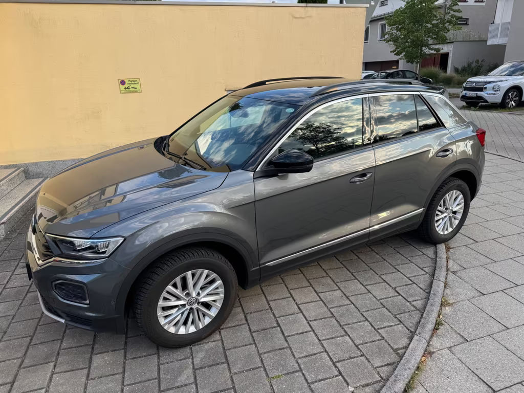 Volkswagen T-Roc United / VIRTUAL COCKPIT