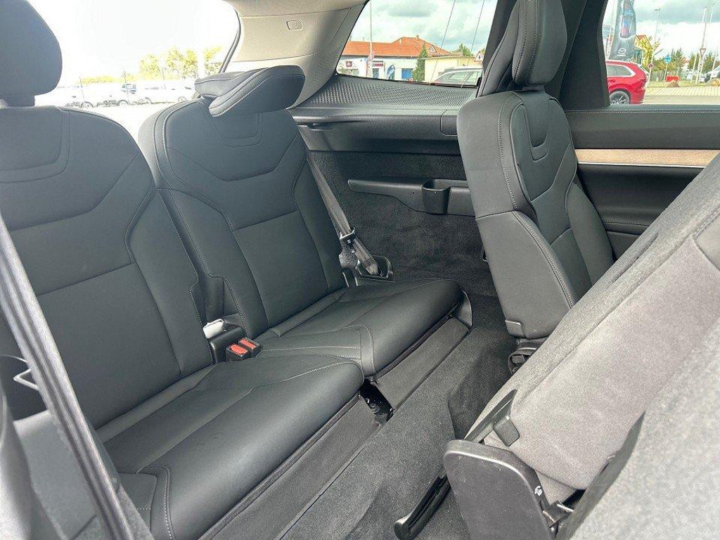Volvo EX90