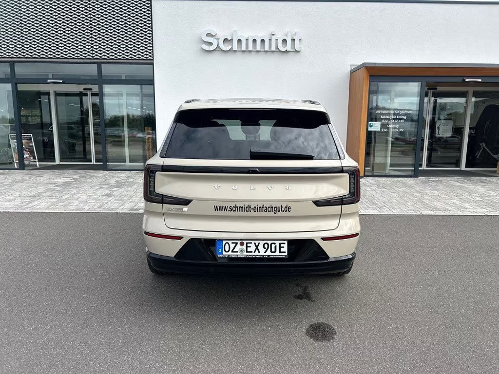 Volvo EX90