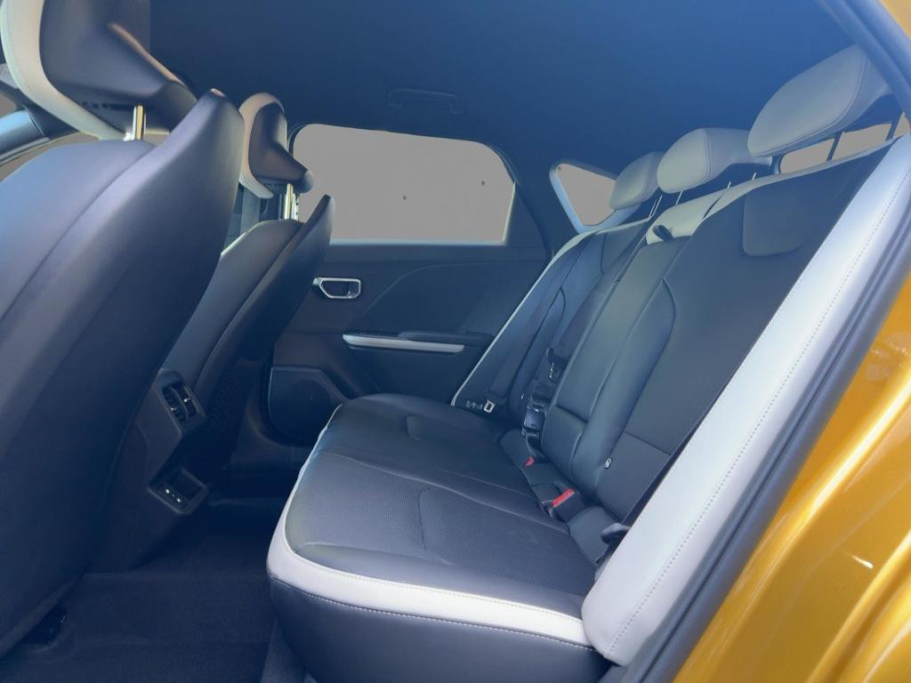 Kia K4