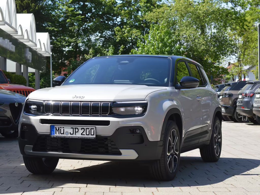Jeep Avenger Summit