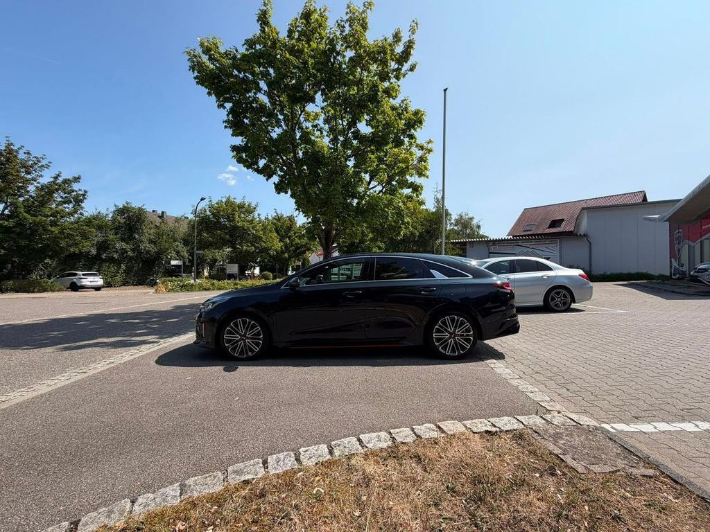 Kia ProCeed