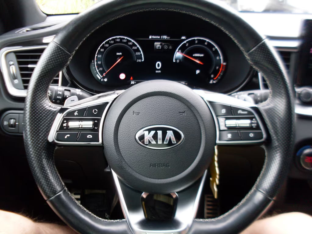 Kia ProCeed