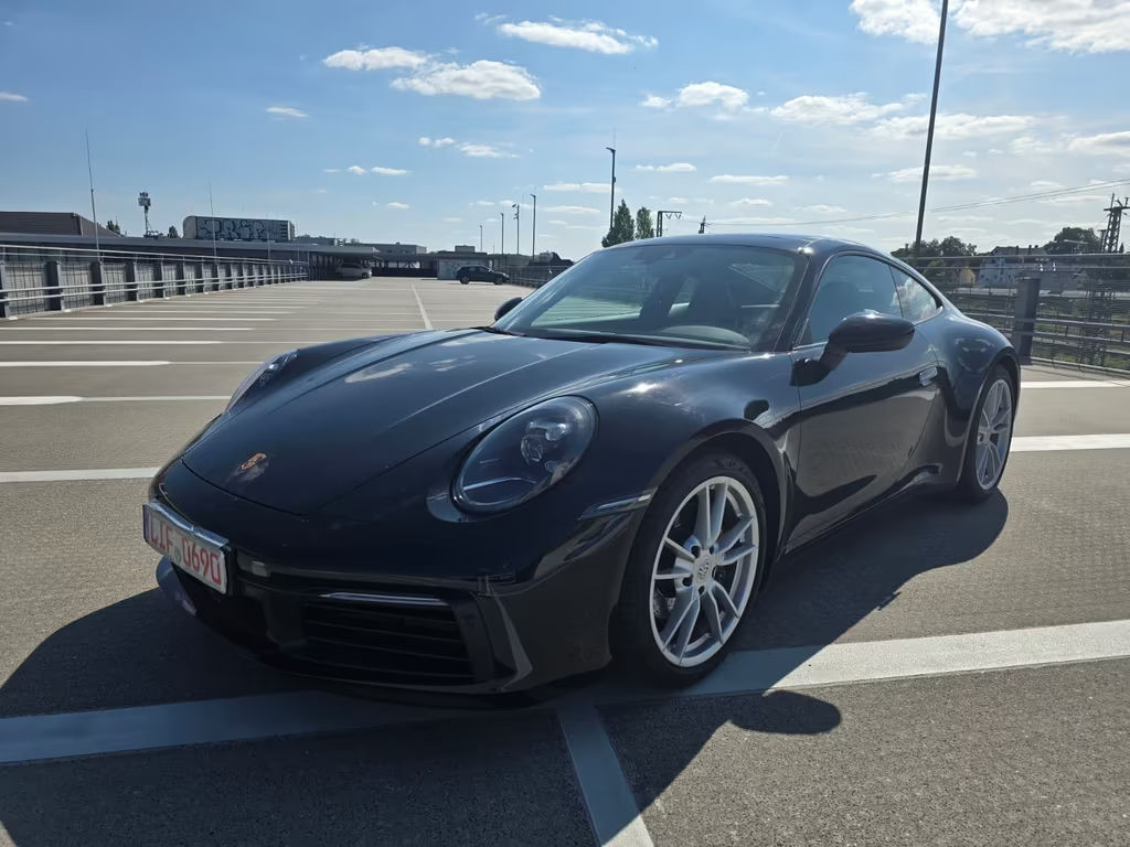 Porsche 911 992 Carrera