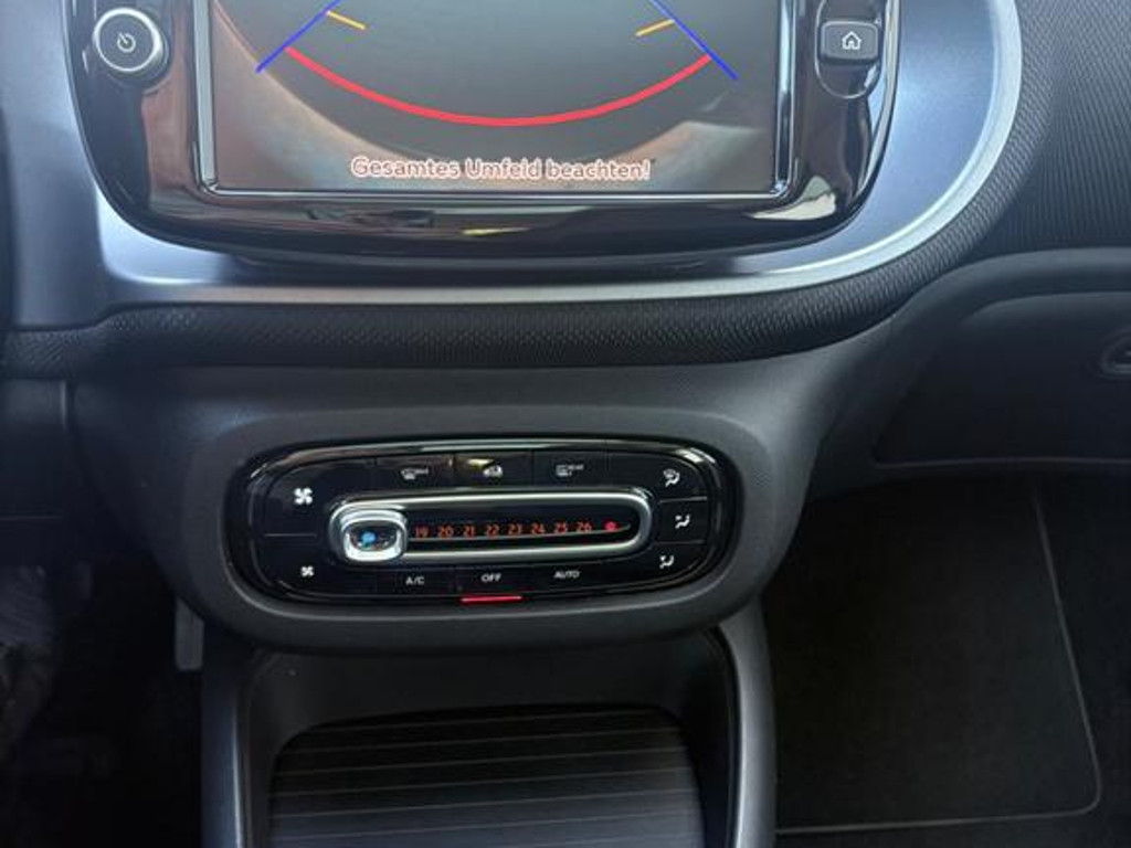 Smart EQ forfour