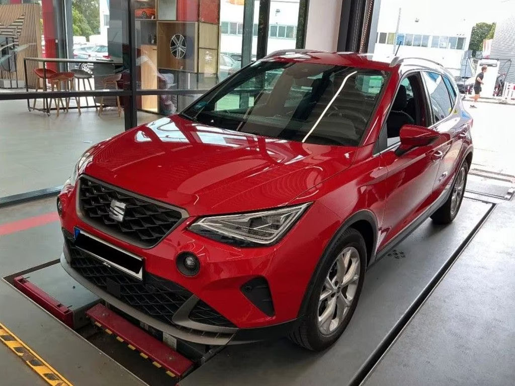Seat Arona
