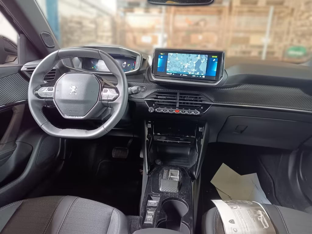 Peugeot e-2008
