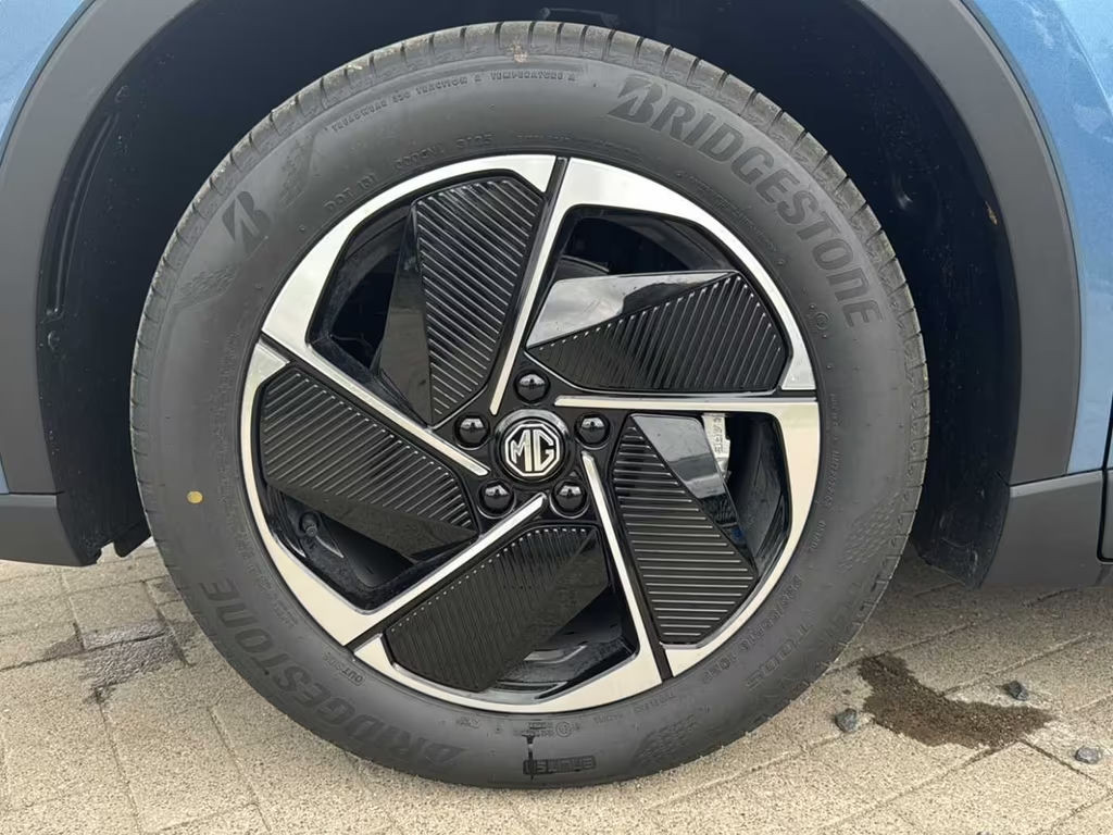 MG MG5