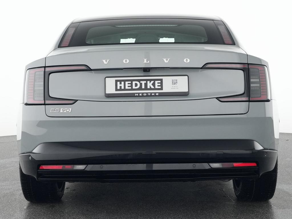 Volvo ES90