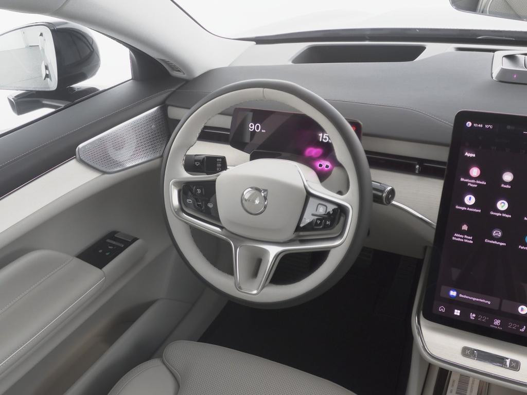 Volvo ES90