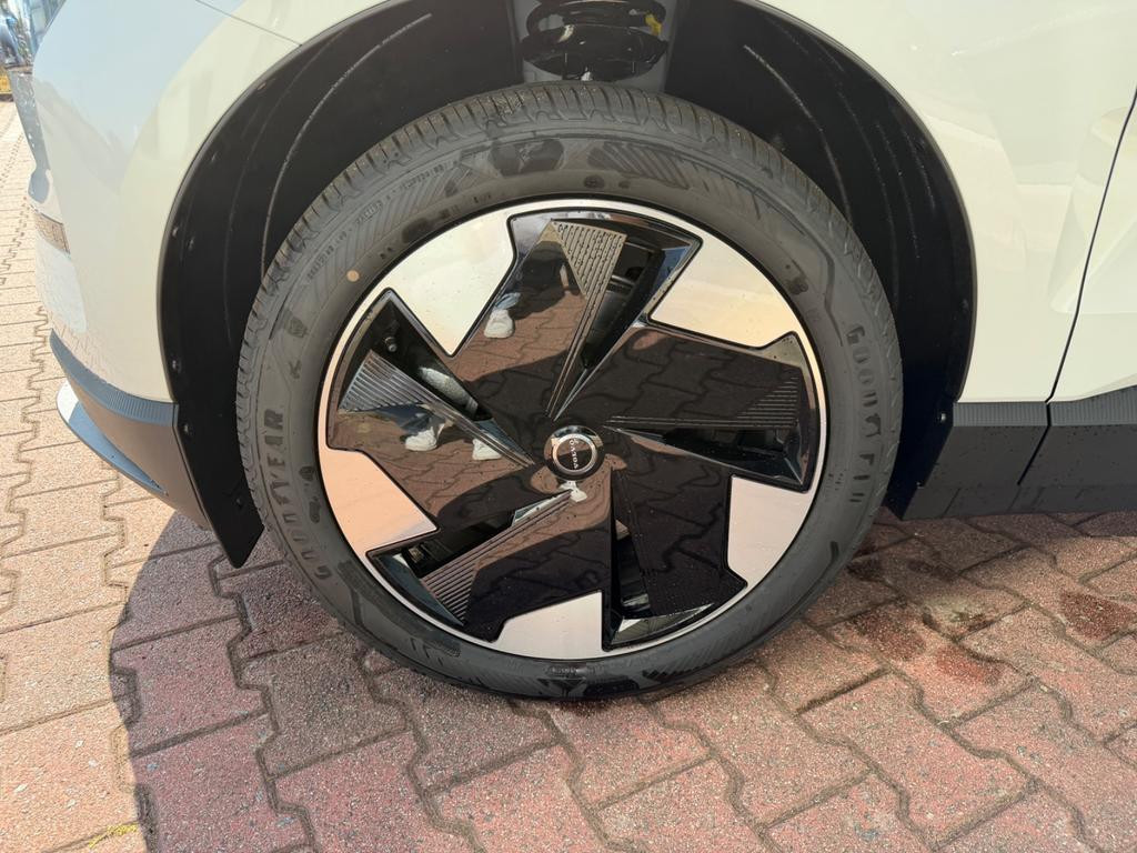 Volvo EX30