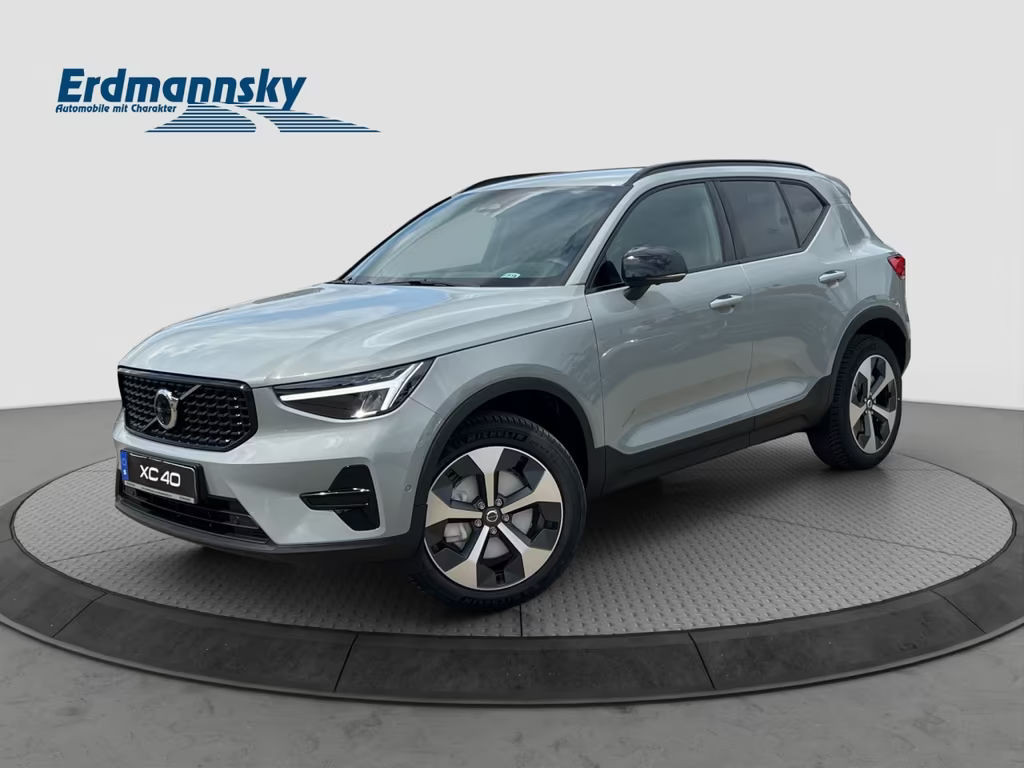 Volvo XC40 Plus Dark