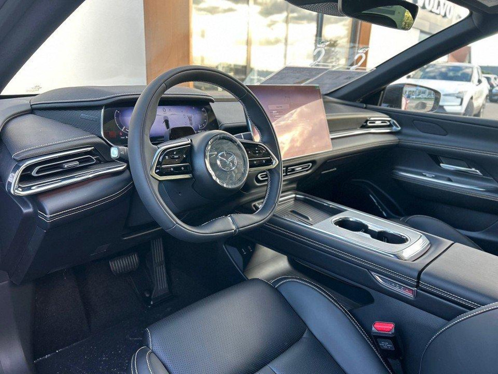 Mazda 6e