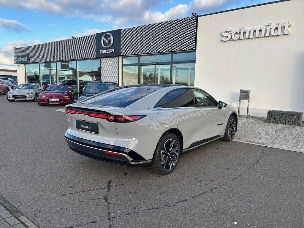 Mazda 6e