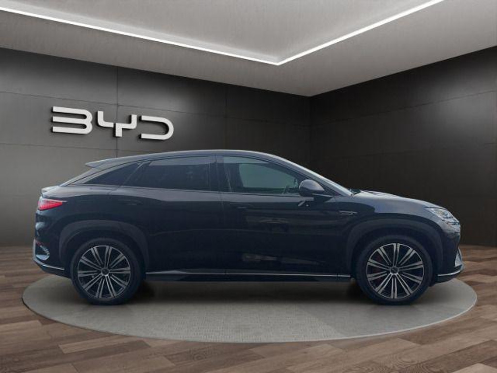 BYD Sealion 7