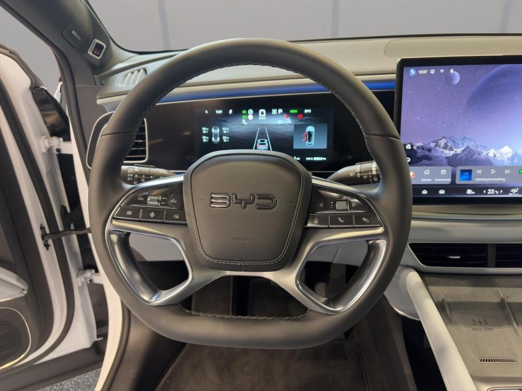 BYD Sealion 7