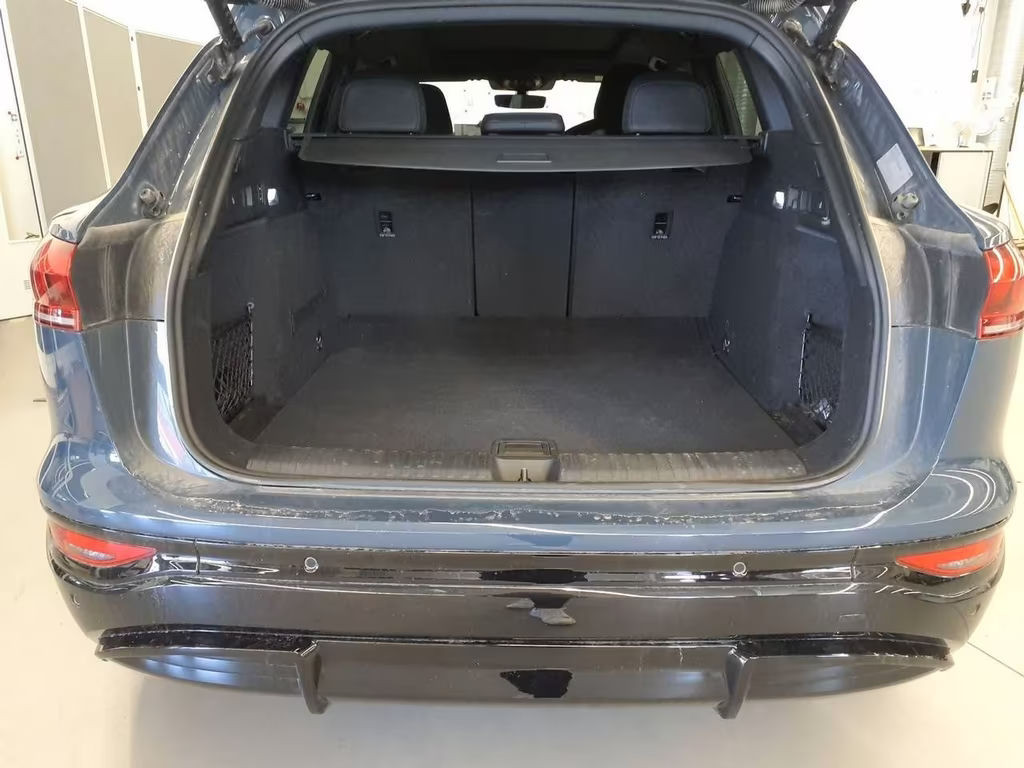 Audi SQ6 e-tron